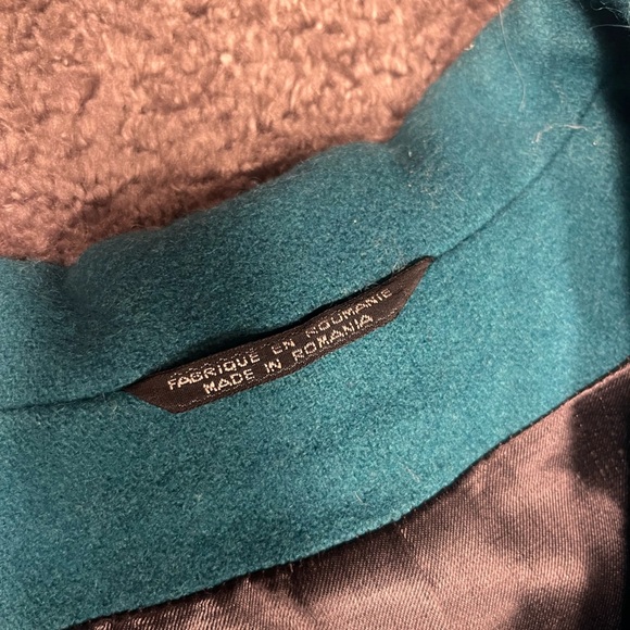 Elegant Teal Women's Coat - Picture 11 of 12